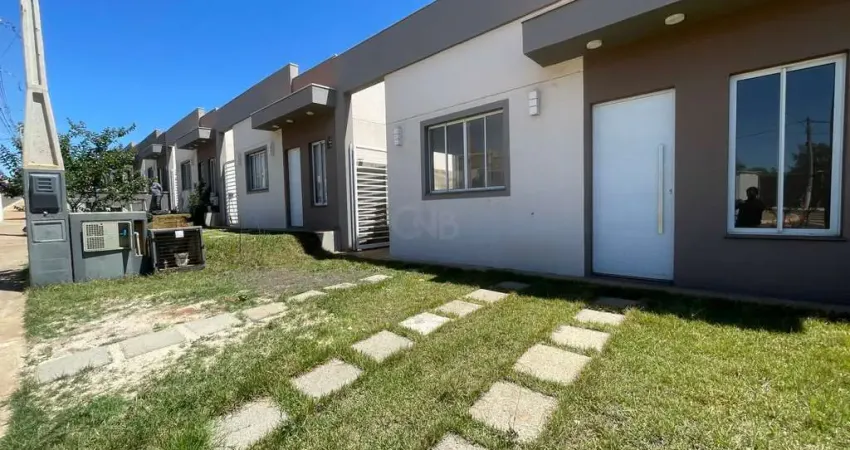 Casa nova 3 dormitórios, murada e com o melhor valor do condomínio!