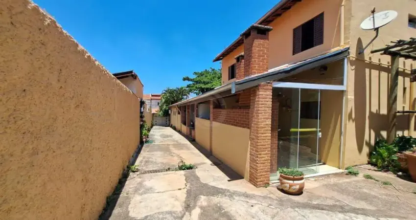 Casa em Piracicaba / SP na Vila Independência com 4 dormitórios
