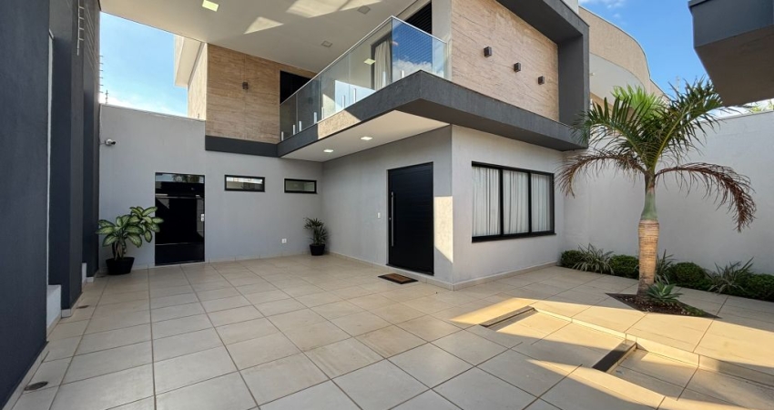Casa sobrado com 03 quartos em Santa Bárbara d'Oeste