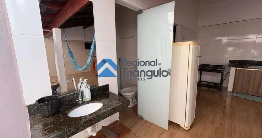 Casa à venda, 2 quartos, 1 suíte, 2 vagas, Paranaíba - Itumbiara/GO