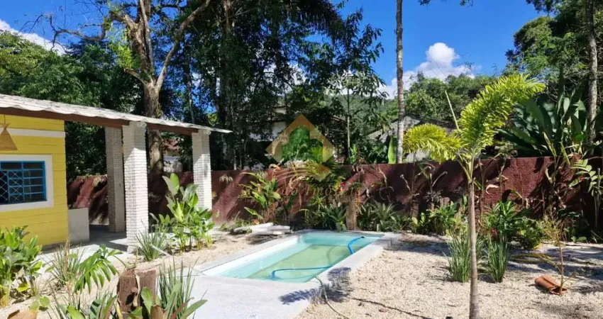 Casa a Venda em meio a Natureza a 5 minutos do Centro