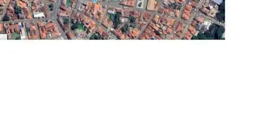 Loja a venda no centro, com área de 540m² e terreno com 663m², Paracatu-MG