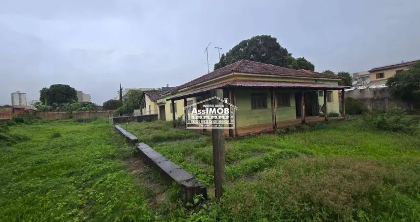 Casa para locação na Rua Pinheiro Chagas, 328 - Centro