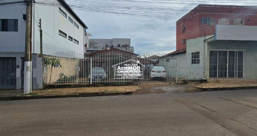 Casa de 2 e 3 Quartos + Loja Comercial à Venda - Bela Vista, Paracatu-MG,