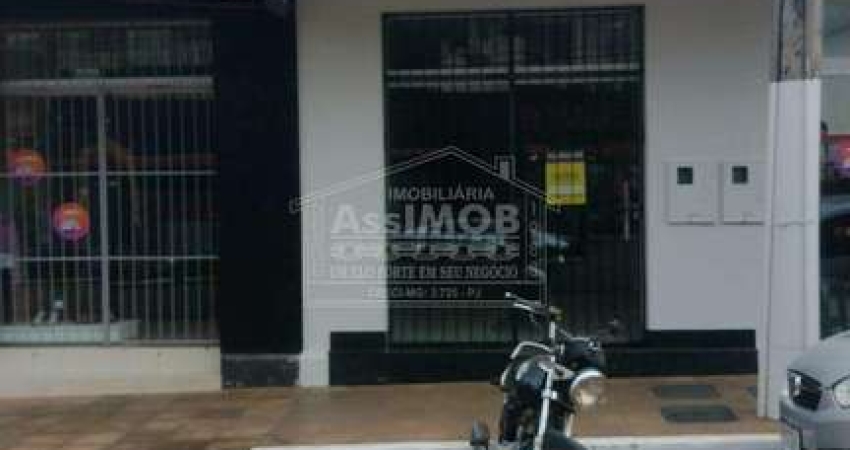 Loja para locação na Rua Av Deputado Quintino Vargas no bairro Centro em PARACATU- MG