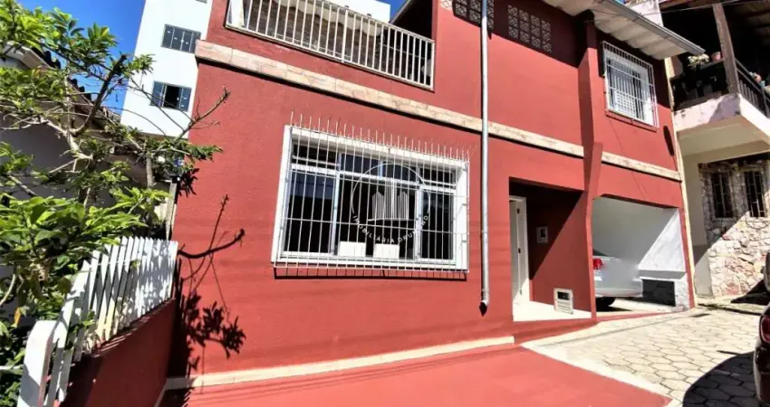 Casa com 3 quartos à venda na Rua Firmino João Raffs, 173, Agronômica, Florianópolis