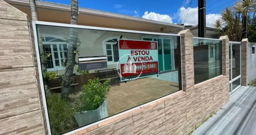 Casa com 3 quartos à venda na Rua Treze de Junho, 897, Flor de Nápolis, São José