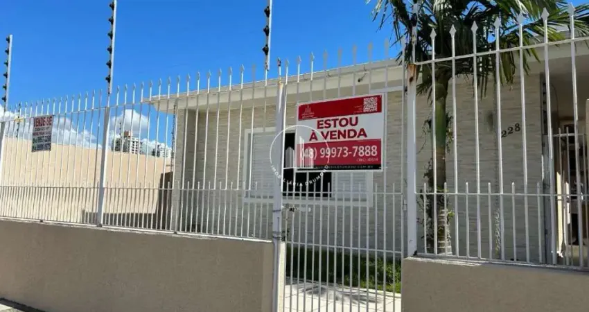Casa 4 Quartos com 1 Suíte e 300m² - Jardim Atlântico