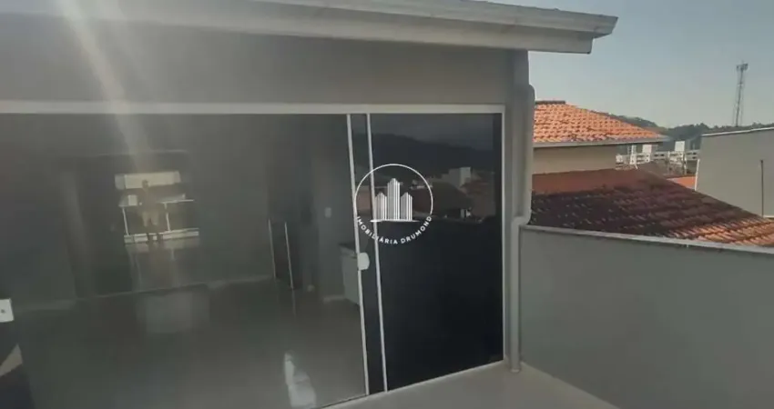 Sobrado Geminado 2 Quartos - São Sebastião