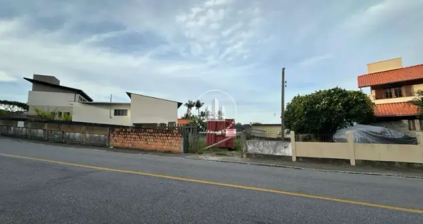 Terreno à venda na Rua Assis Brasil, 221, Ponta de Baixo, São José