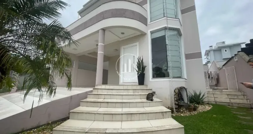 Casa 4 Quartos com 1 Suíte e 260m² - Pedra Branca - EST