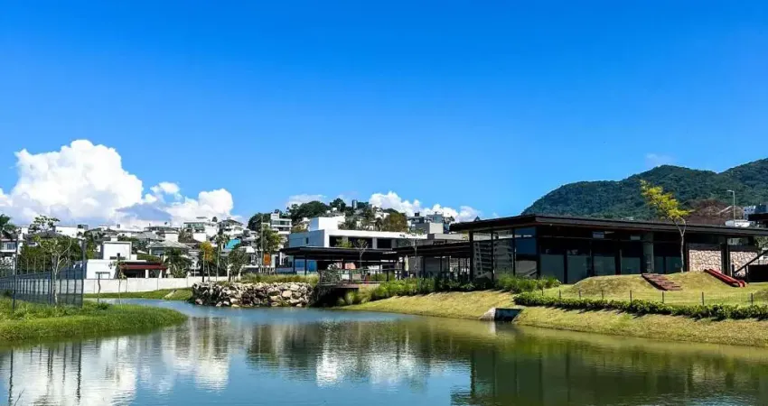 Terreno à venda na Rua Lagoinha, 65, Pedra Branca, Palhoça