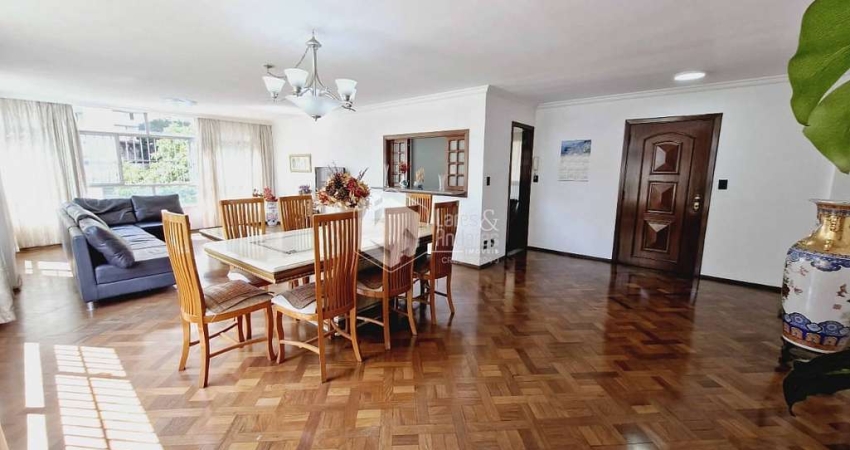 Apartamento tipo para venda com 3 quartos, sendo 1 suíte, 190m²