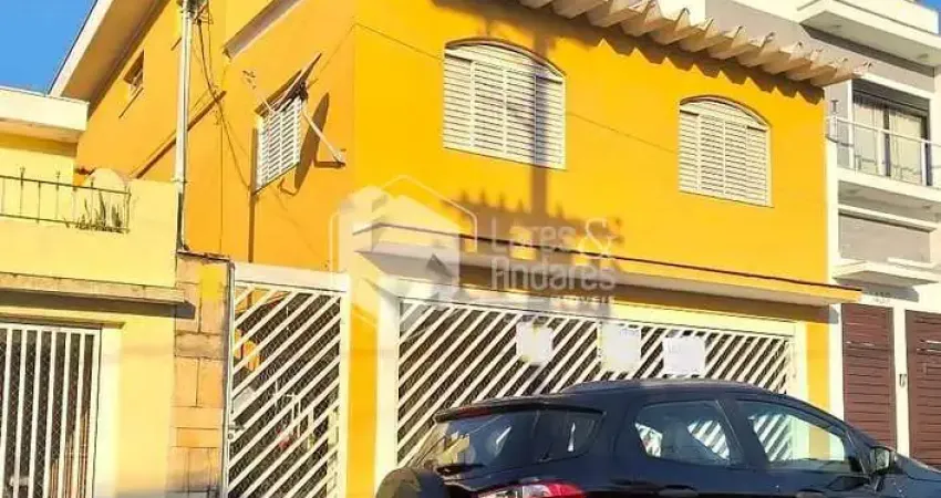 SOBRADO À VENDA, COM 267M² COM 3 DORM (1 SUÍTE), SALÃO GRANDE COM WC, 3 VAGAS DE GARAGEM COM ARMÁRI