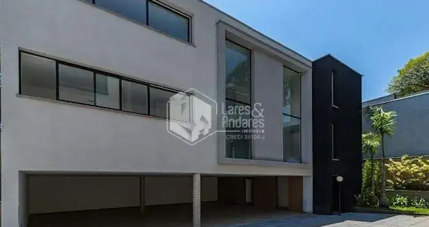Casa em condomínio para venda com 4 quartos, sendo 4 suítes, 712m²