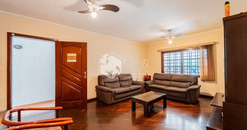 Casa tipo para venda em Vila Santa Catarina com 5 quartos, sendo 2 suítes, 233m²