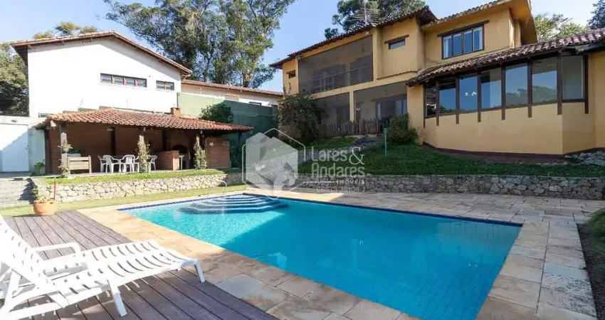 Sobrado para venda em Guarapiranga com 5 quartos, sendo 3 suítes, 650m²