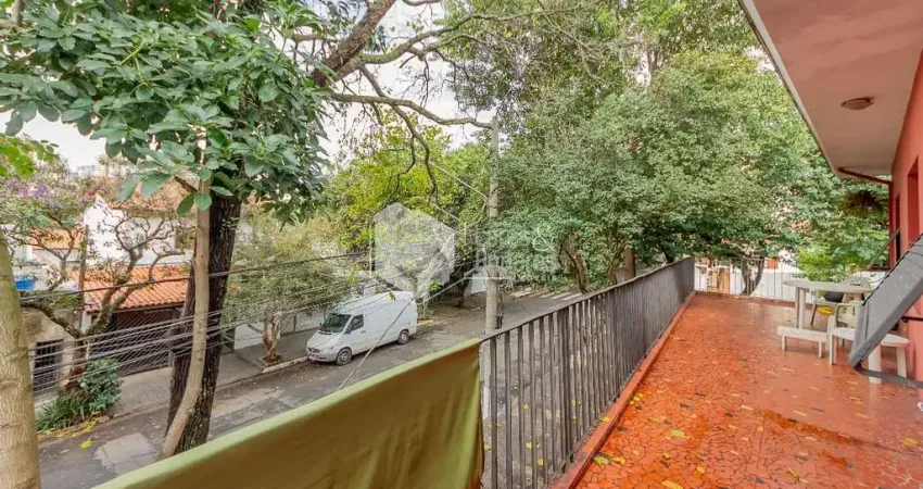 Sobrado para venda com 3 quartos, sendo 1 suíte, 288m²