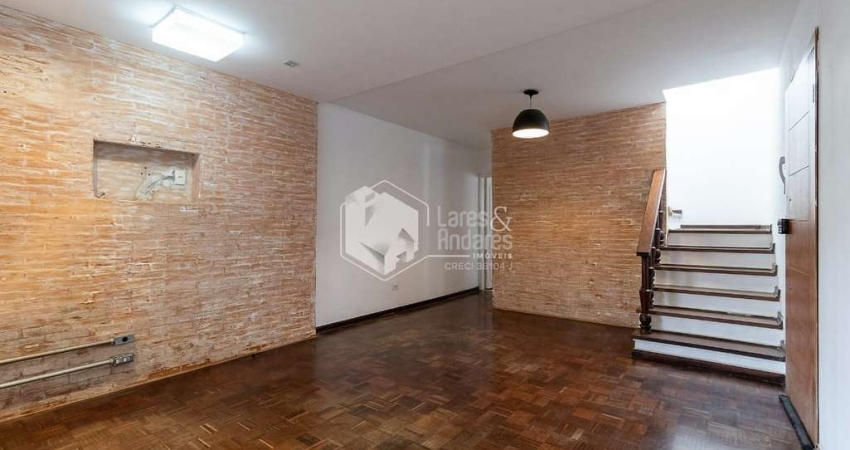 Casa tipo para venda com 4 quartos, sendo 1 suíte, 190m²