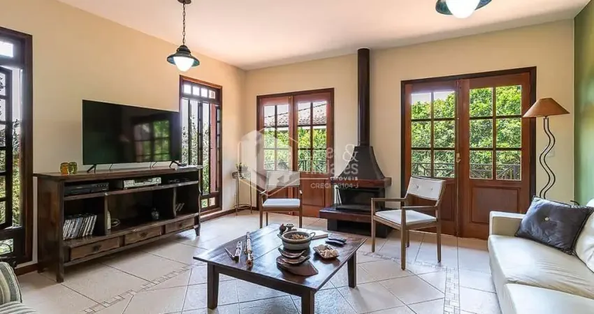 Casa no condomínio PARQUE DAS ARTES para venda com 4 quartos, sendo 4 suítes, 291m²