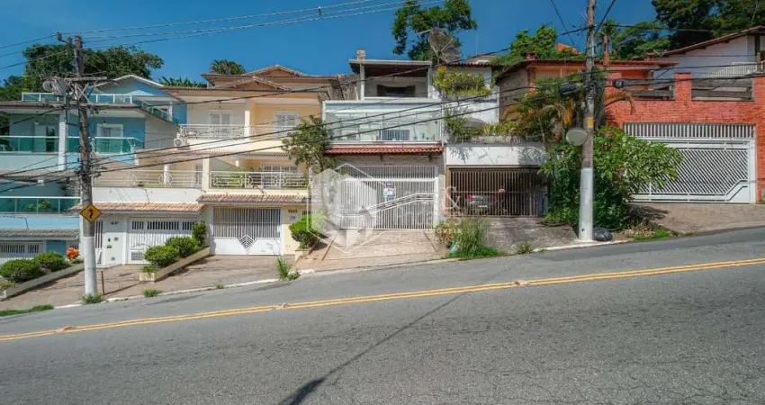 Sobrado para venda em Tremembé com 4 quartos, sendo 2 suítes, 236m²