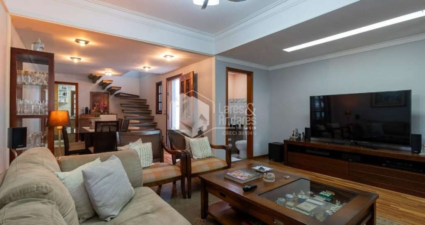 Sobrado para venda com 3 quartos, sendo 3 suítes, 129m²