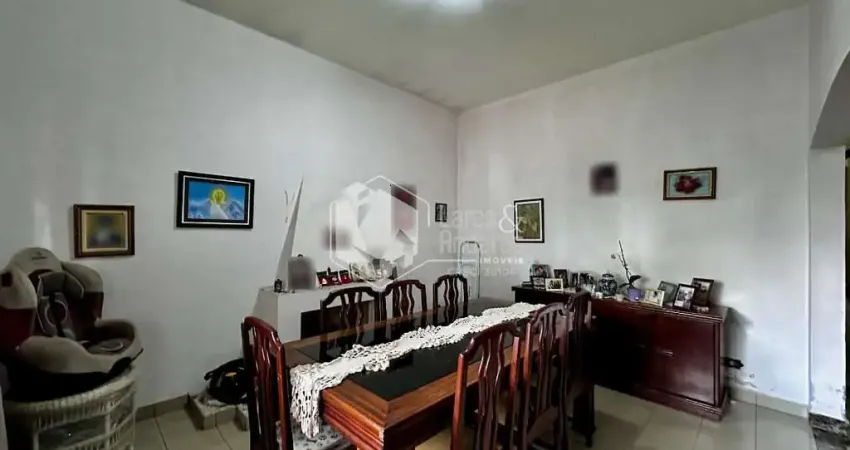 Casa tipo para venda em Vila Gea com 4 quartos, sendo 2 suítes, 316m²