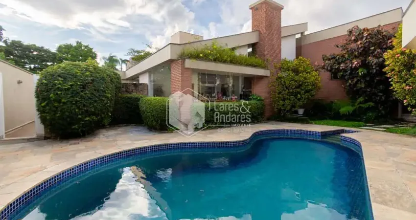 Casa tipo para venda em Alto de Pinheiros com 7 quartos, sendo 5 suítes, 495m²