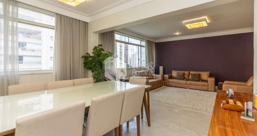 Apartamento tipo para venda com 3 quartos, sendo 1 suíte, 212m²