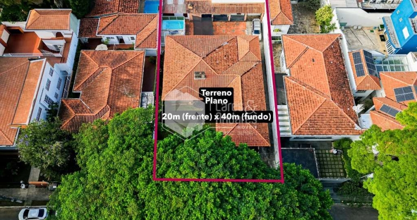 Casa tipo para venda com 5 quartos, sendo 3 suítes, 300m²