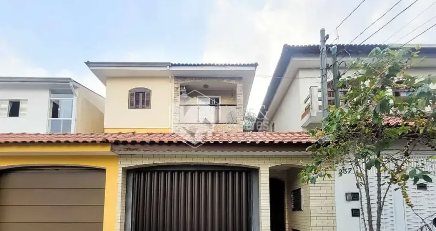 Sobrado para venda em City Pinheirinho com 3 quartos, sendo 1 suíte, 224m²