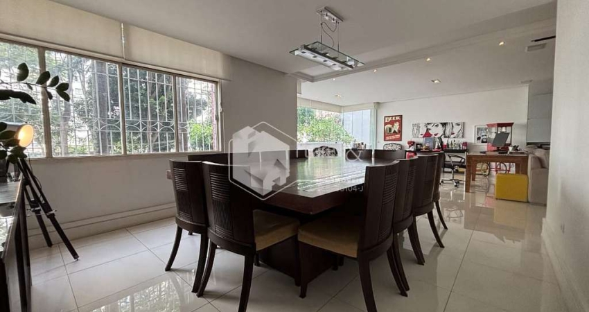 Apartamento tipo para venda com 4 quartos, sendo 2 suítes, 233m²