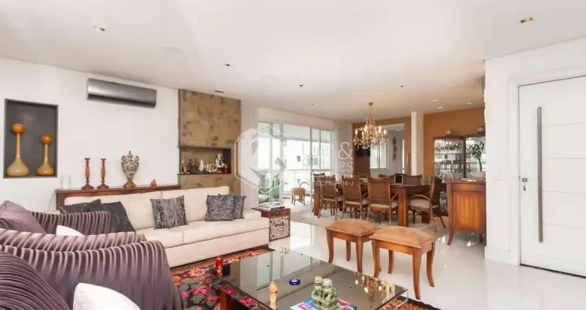 Apartamento tipo para venda com 3 quartos, sendo 3 suítes, 260m²