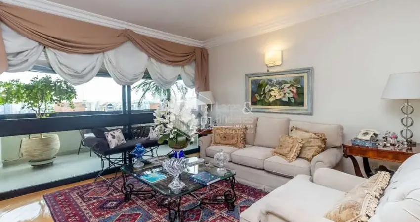 Apartamento tipo para venda em Moema com 4 quartos, sendo 4 suítes, 198m²