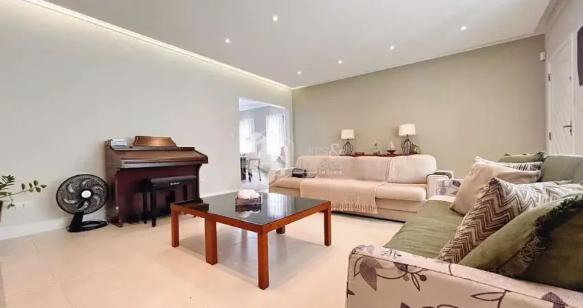Casa tipo para venda em Limoeiro com 3 quartos, 250m²