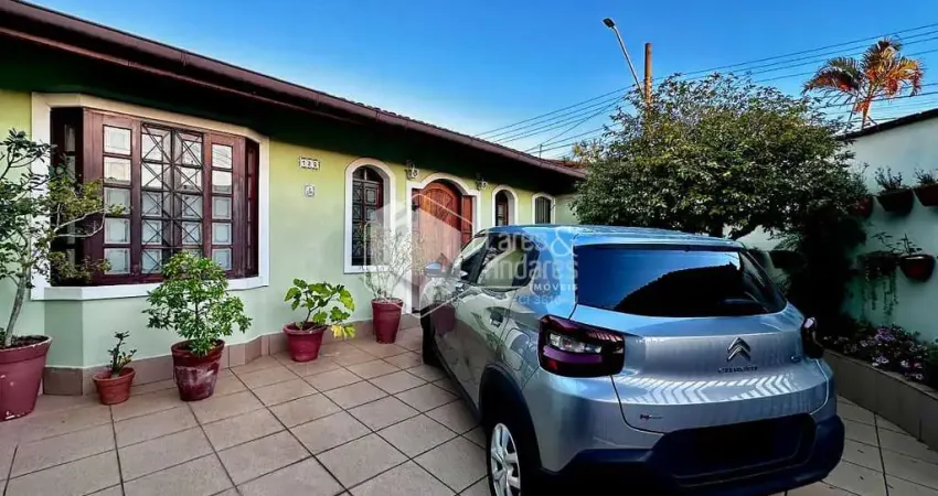 Casa tipo para venda com 3 quartos, sendo 1 suíte, 118m²