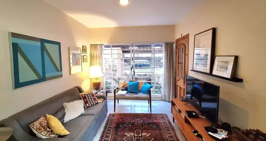 Casa tipo para venda com 5 quartos, sendo 3 suítes, 231m²