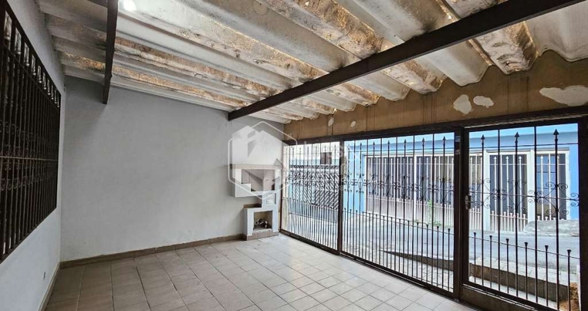 Casa tipo para venda com 4 quartos, sendo 1 suíte, 196m²