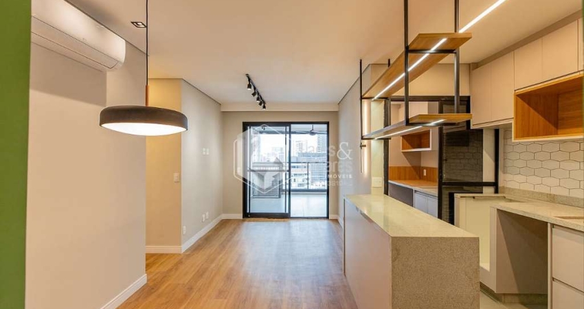 Apartamento tipo para venda em Pinheiros com 2 quartos, sendo 1 suíte, 74m²