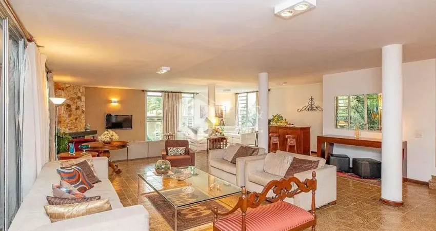 Casa à venda 4 Quartos 2 Suites 5 Vagas 541M² Alto de Pinheiros São Paulo - SP