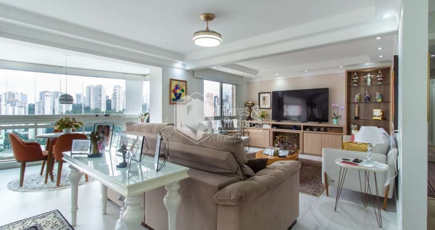 Apartamento tipo para venda com 4 quartos, sendo 3 suítes, 261m²