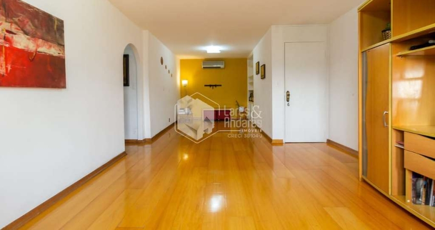 Apartamento tipo para venda com 3 quartos, sendo 1 suíte, 141m²