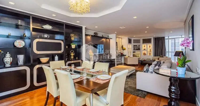 Apartamento tipo para venda com 3 quartos, sendo 1 suíte, 212m²