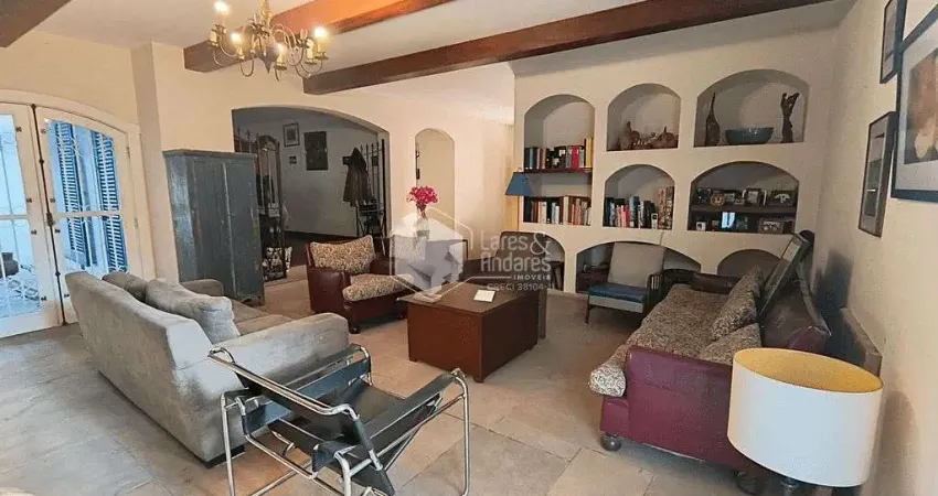 Casa à venda 3 Quartos 1 Suite 3 Vagas 368M² Alto de Pinheiros São Paulo - SP