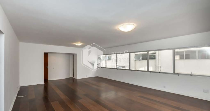 Apartamento tipo para venda com 3 quartos, sendo 1 suíte, 176m²
