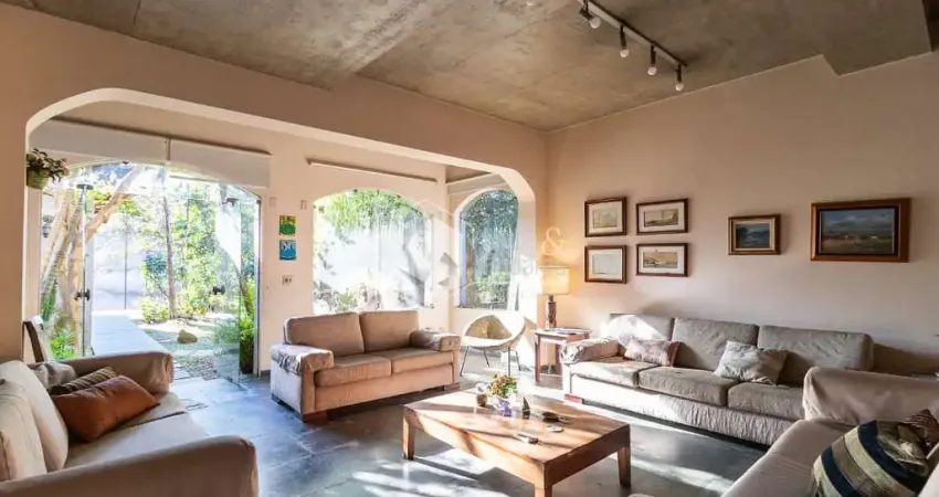 Casa tipo para venda em campo belo com 4 quartos, sendo 1 suíte, 329m²