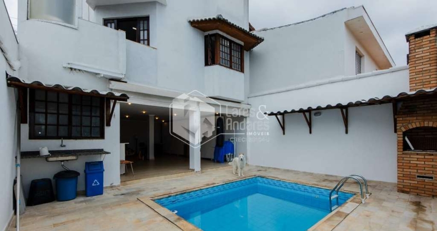 Casa tipo para venda em conjunto residencial santa terezinha com 4 quartos, sendo 1 suíte, 192m²
