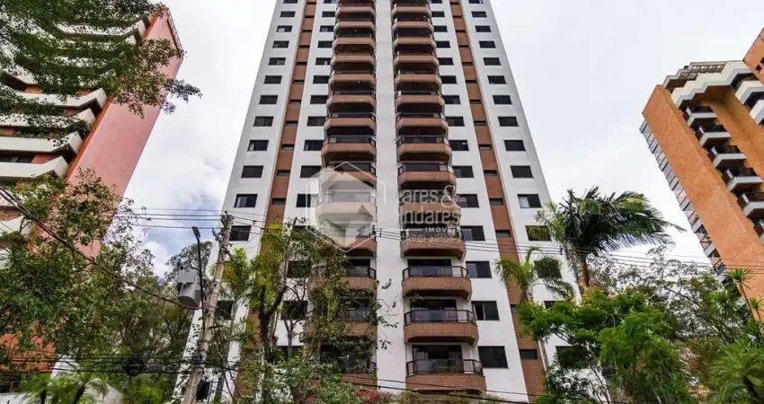 Apto à venda, com 154m², 4 quartos (1 suíte), sacada envidraçada, piso em porcelanato e planejados