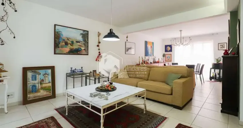 Casa para venda em Vila Cordeiro com 3 quartos, sendo 1 suíte , 164m²