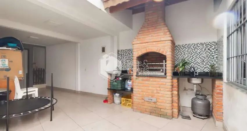 Casa para venda em Parque São Domingos com 3 quartos, sendo 3 suítes , 153m²